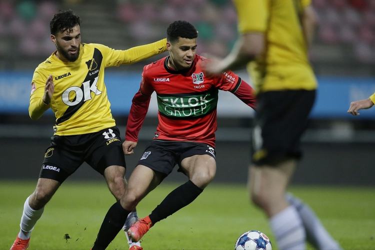 他的持续牵 他的持续牵